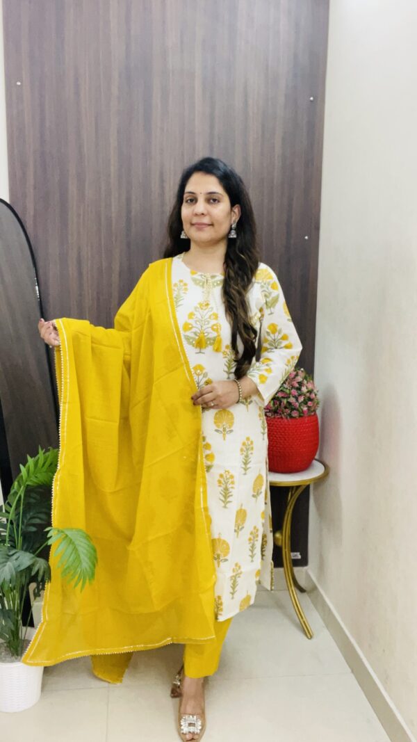 Elegant Yellow Floral Printed Kurti Pant Dupatta Set